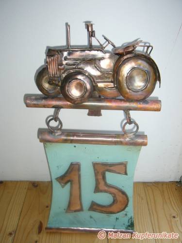 Hausnummer m. Trecker